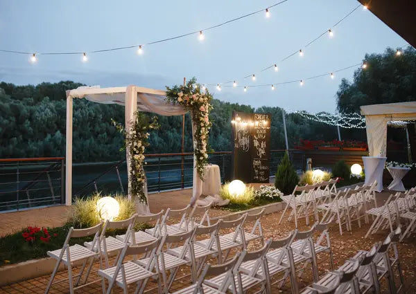 6 Romantic Ways to Decorate Your Wedding With String Lights
