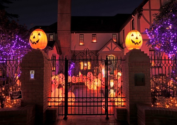 The Best Outdoor Halloween Lights for 2022