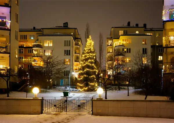 The Best Way to Wrap Lights Around a Christmas Tree