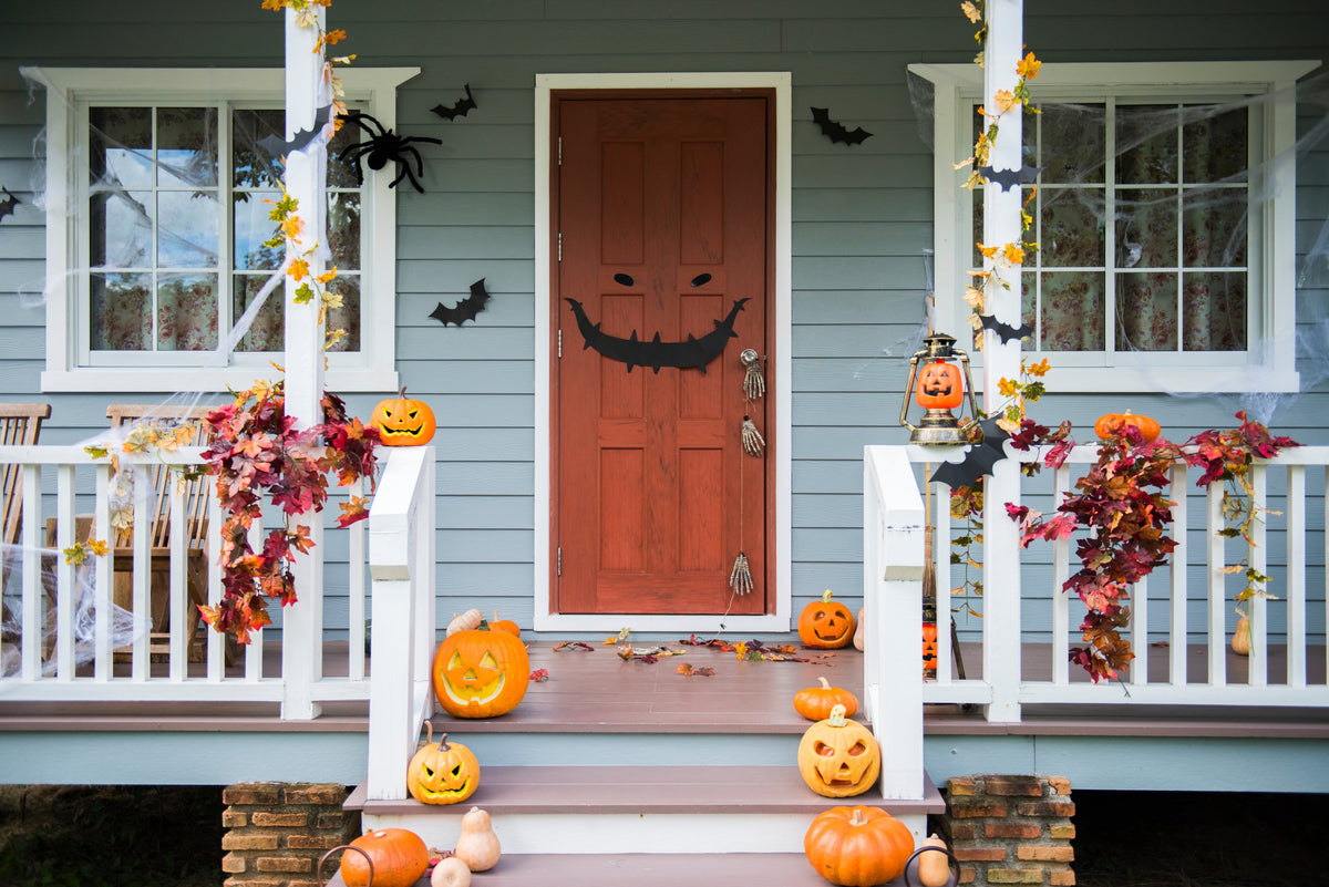 How to Create a Cozy Halloween Porch With String Lights
