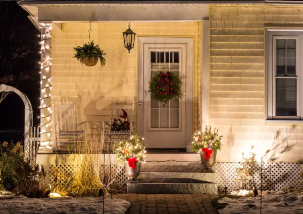 5 Incredible Christmas Porch Lighting Ideas for 2023