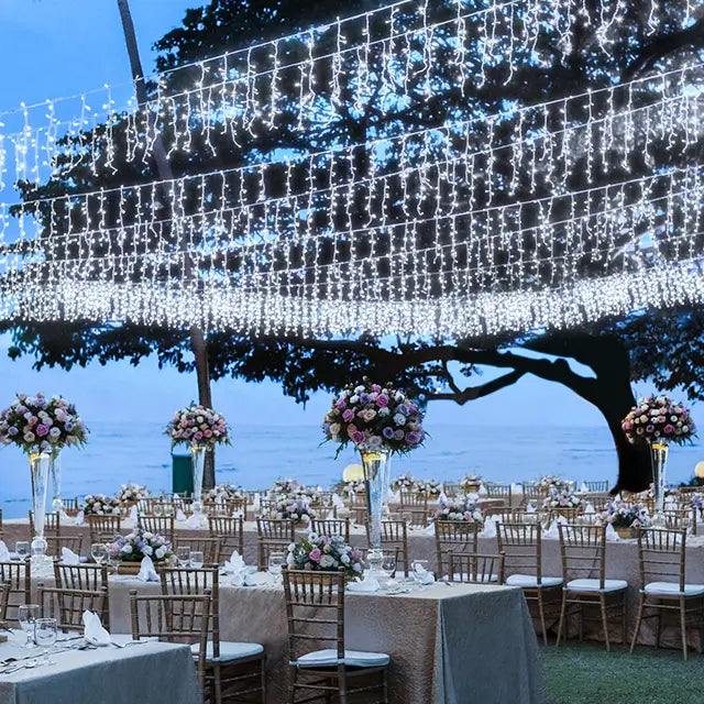 Ollny's cool white wedding icicle lights
